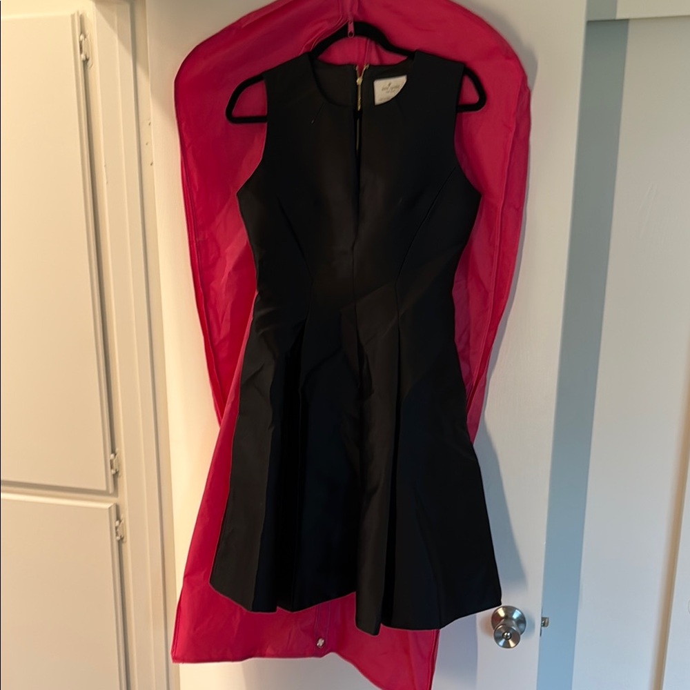 Elegant Black Sleeveless Dress